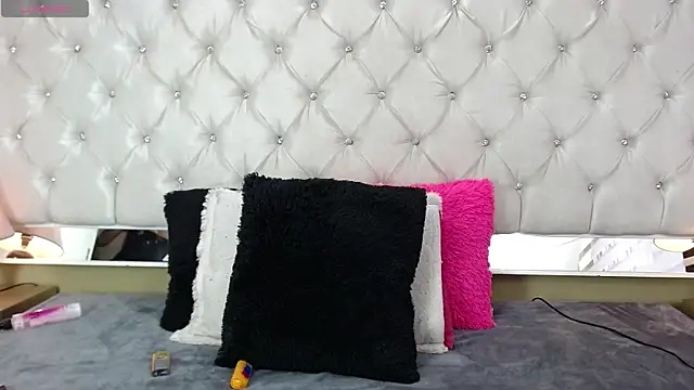 MistressNyx  online show from 20, 5, 2026