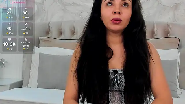 MonicaRamoss online show from 17, 4, 2026