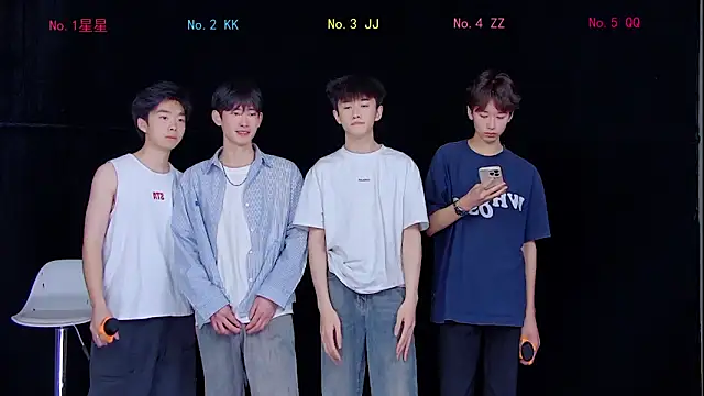 Snapshot of KOboys-818 chatting on 24, 4, 2026 KOboys-818 online show from 24, 4, 2026
