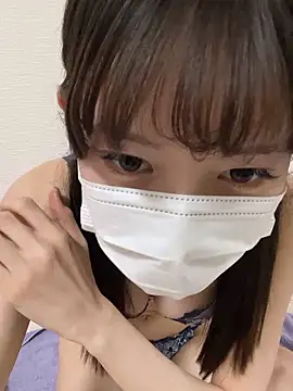 yuki2210 online show from 14, 4, 2026
