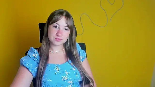 Snapshot of Tiffani_Angel chatting on 25, 6, 2026 Tiffani Angel online show from 25, 6, 2026