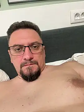 19cmSlave online show from 12, 6, 2026