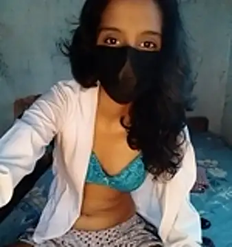 Snapshot of manu_babe chatting on 3, 4, 2026 manu babe online show from 3, 4, 2026