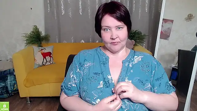 Snapshot of QUEEN02030 chatting on 19, 5, 2026 QUEEN02030 online show from 19, 5, 2026