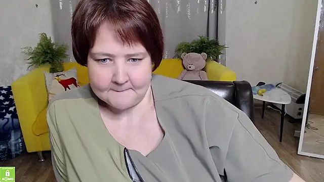 Snapshot of QUEEN02030 chatting on 30, 4, 2026 QUEEN02030 online show from 30, 4, 2026