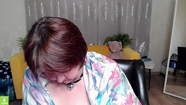 Snapshot of QUEEN02030 chatting on 10, 5, 2026 QUEEN02030 online show from 10, 5, 2026