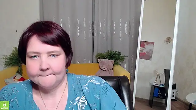 Snapshot of QUEEN02030 chatting on 25, 5, 2026 QUEEN02030 online show from 25, 5, 2026
