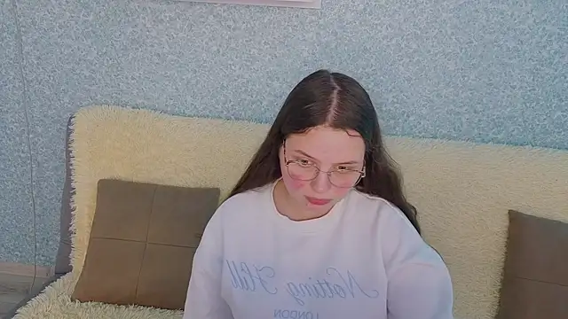 Snapshot of SofiDreamm chatting on 4, 4, 2026 SofiDreamm online show from 4, 4, 2026