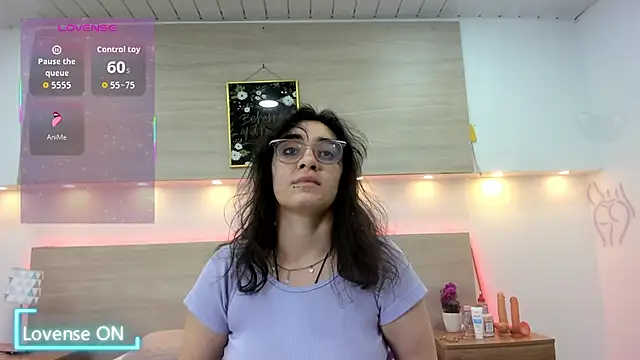 Snapshot of Ellaa_honey chatting on 11, 4, 2026 Ellaa honey online show from 11, 4, 2026