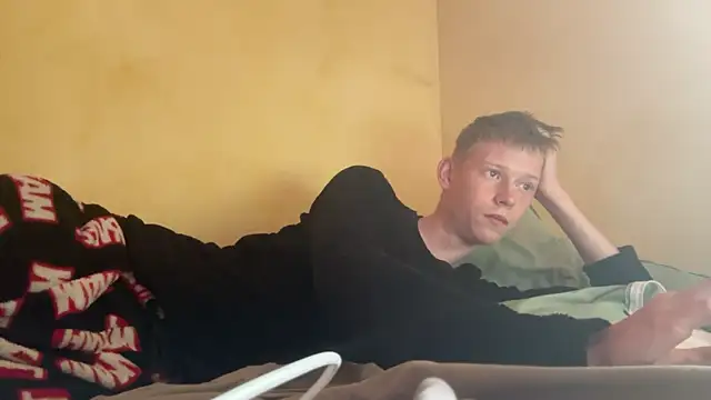 dreamy devi1 online show from 18, 4, 2026