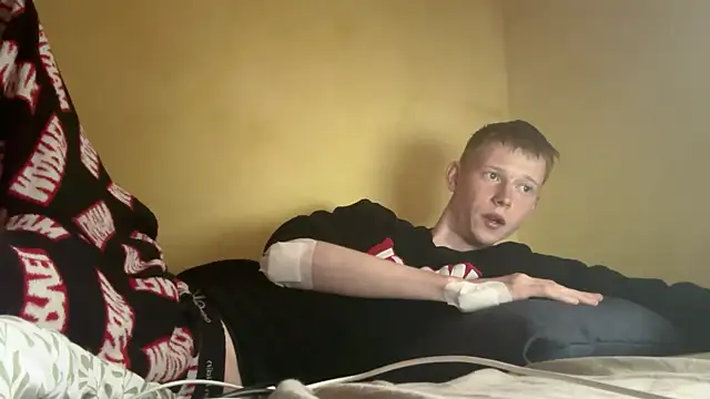 dreamy devi1 online show from 9, 4, 2026