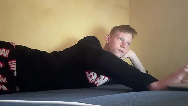 dreamy devi1 online show from 14, 4, 2026