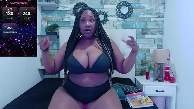 Snapshot of Skylernaomi chatting on 6, 6, 2026 Skylernaomi online show from 6, 6, 2026
