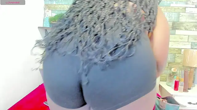 Snapshot of Skylernaomi chatting on 17, 6, 2026 Skylernaomi online show from 17, 6, 2026