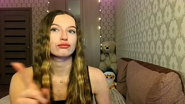 Snapshot of sexyamelia_meow chatting on 5, 5, 2026 sexyamelia meow online show from 5, 5, 2026