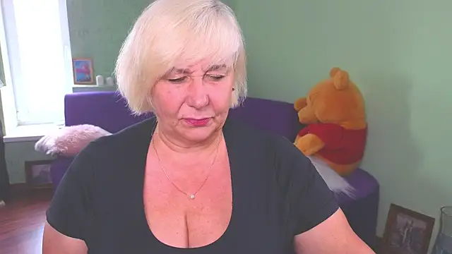 Snapshot of Milane_Milky chatting on 5, 6, 2026 Milane Milky online show from 5, 6, 2026