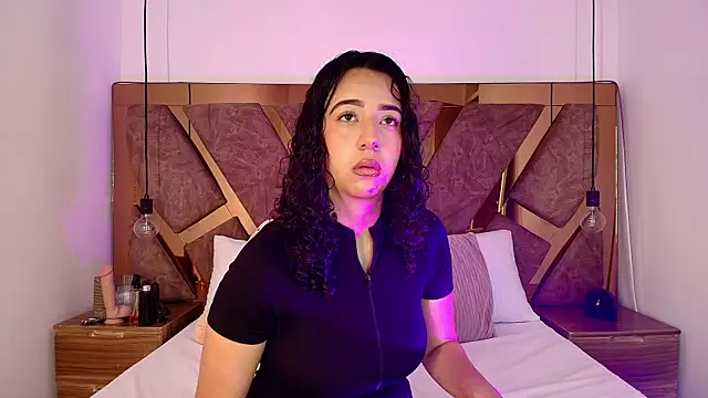 Snapshot of bella_swwan_ chatting on 26, 5, 2026 bella swwan online show from 26, 5, 2026