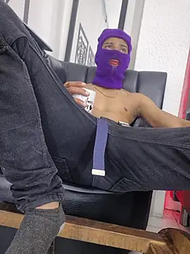 Snapshot of big_cock2016 chatting on 8, 5, 2026 big cock2016 online show from 8, 5, 2026