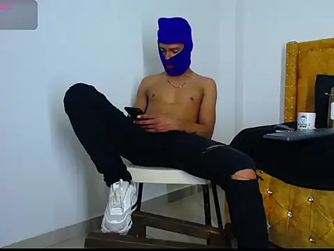 Snapshot of big_cock2016 chatting on 2, 4, 2026 big cock2016 online show from 2, 4, 2026
