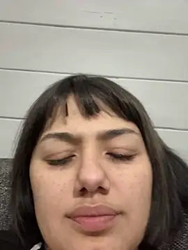 Snapshot of Abrildqquino chatting on 9, 7, 2026 Abrildqquino online show from 9, 7, 2026