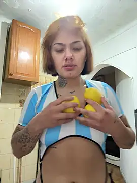 Snapshot of Abrildqquino chatting on 26, 6, 2026 Abrildqquino online show from 26, 6, 2026
