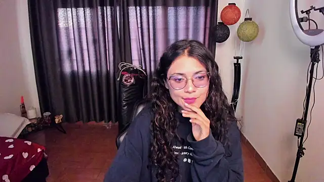 FreyaRouge online show from 30, 6, 2026