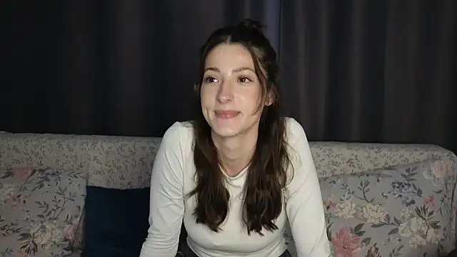 YayFine online show from 18, 4, 2026