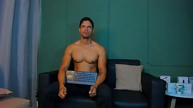 dominc berry online show from 18, 7, 2026