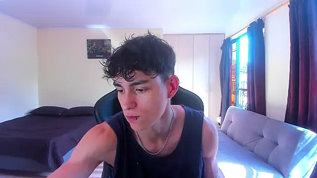 Snapshot of Luke_Chill chatting on 21, 4, 2026 Luke Chill online show from 21, 4, 2026