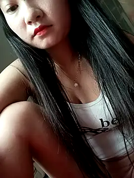 Linh Hoang online show from 18, 4, 2026