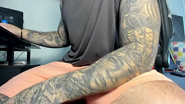 vyxen x online show from 14, 4, 2026