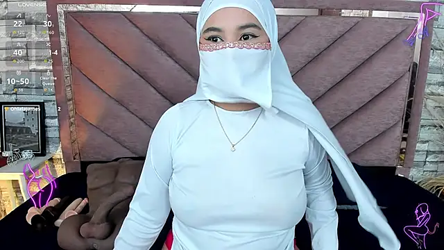 Snapshot of Azahara_persa chatting on 1, 4, 2026 Azahara persa online show from 1, 4, 2026