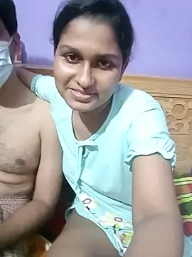 Snapshot of Jerin_Couple61 chatting on 13, 7, 2026 Jerin Couple61 online show from 13, 7, 2026