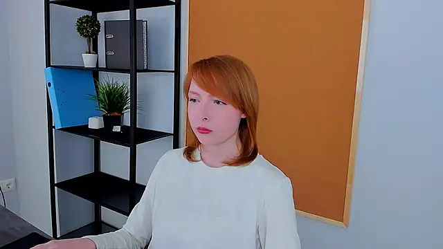 Snapshot of CherryCrushLove chatting on 4, 4, 2026 CherryCrushLove online show from 4, 4, 2026