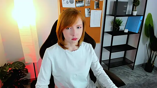 CherryCrushLove online show from 11, 5, 2026