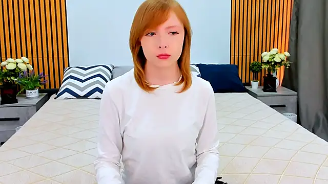 CherryCrushLove online show from 14, 4, 2026