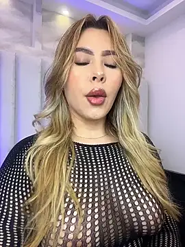 Snapshot of katyablonde_ chatting on 23, 5, 2026 katyablonde online show from 23, 5, 2026