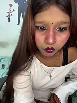 Snapshot of Cutiepie- chatting on 3, 5, 2026 Cutiepie- online show from 3, 5, 2026