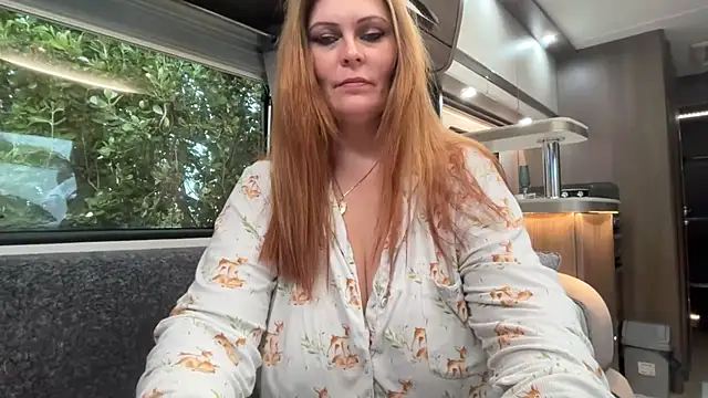 BustySwingingSlut online show from 2, 5, 2026