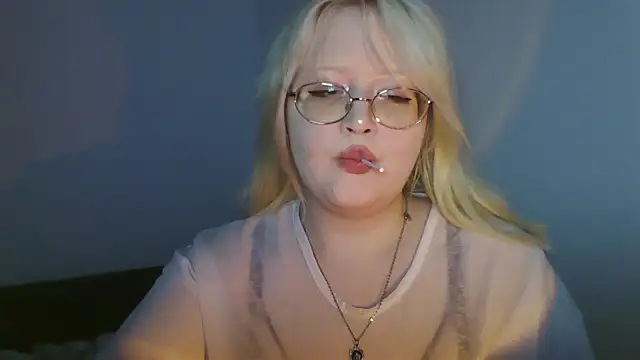 Elayne Sweet online show from 18, 6, 2026