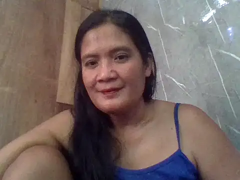 Snapshot of PinayZaira chatting on 2, 7, 2026 PinayZaira online show from 2, 7, 2026