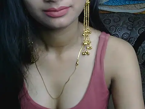 Snapshot of avni222 chatting on 5, 4, 2026 avni222 online show from 5, 4, 2026