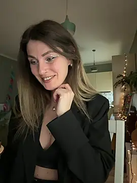 Rita Tease online show from 19, 4, 2026
