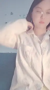 Snapshot of yehua001 chatting on 8, 4, 2026 yehua001 online show from 8, 4, 2026