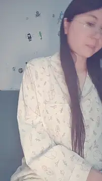 Snapshot of yehua001 chatting on 5, 4, 2026 yehua001 online show from 5, 4, 2026