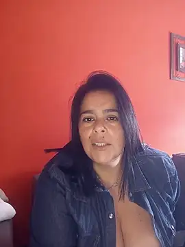 lucianamorocha online show from 2, 6, 2026