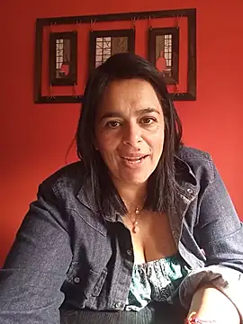 lucianamorocha online show from 3, 6, 2026