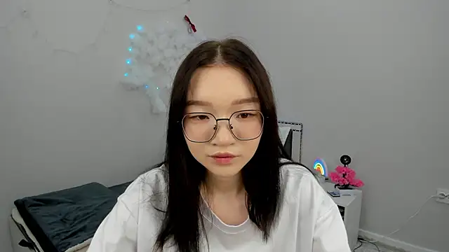 Snapshot of syuri_sun chatting on 8, 6, 2026 syuri sun online show from 8, 6, 2026