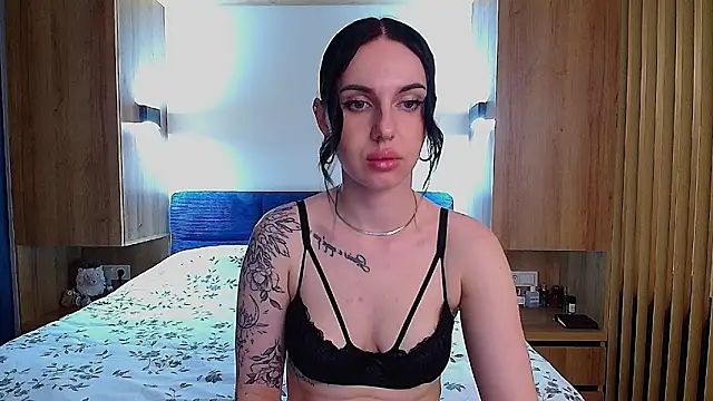 Sour Berry  online show from 11, 5, 2026
