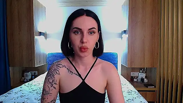 Sour Berry  online show from 23, 5, 2026